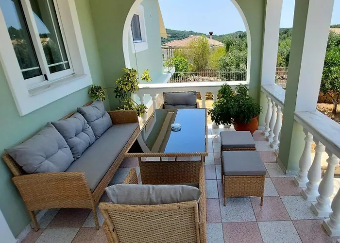 Electra Villa & Pool Studios