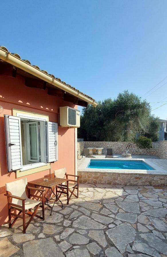 Electra & Pool Apartment Gaios