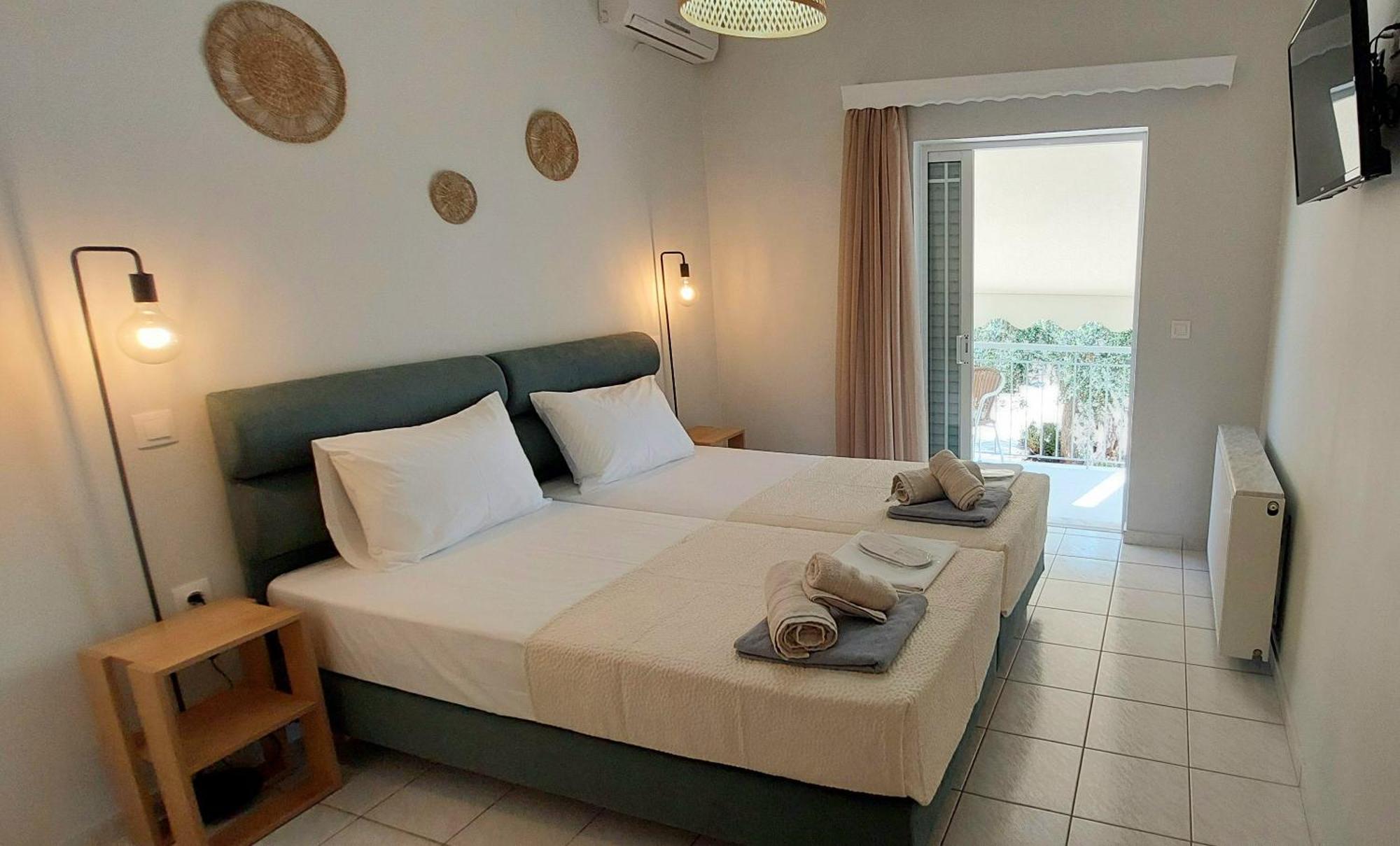 Electra & Pool Apartment *